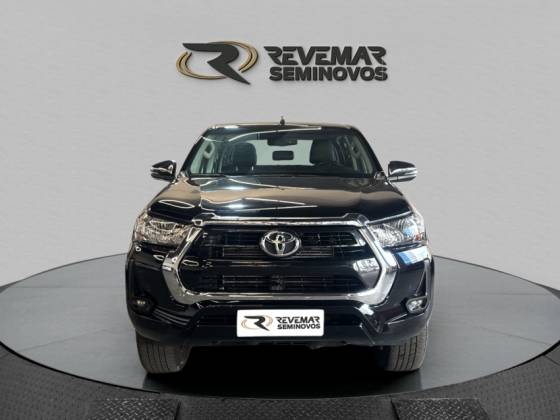 TOYOTA HILUX 2.8 D-4D TURBO DIESEL CD SRV 4X4 AUTOMÁTICO