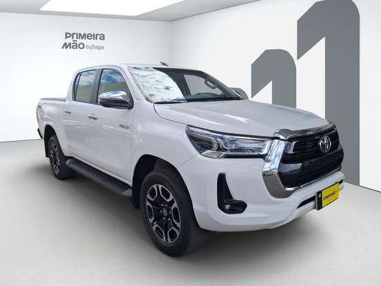 TOYOTA-HILUX-2.8 D-4D TURBO DIESEL CD SRV 4X4 AUTOMÁTICO TOYOTA-HILUX-2025