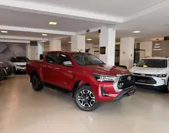 TOYOTA HILUX 2.8 D-4D TURBO DIESEL CD SRV 4X4 AUTOMÁTICO TOYOTA HILUX 2.8 D-4D TURBO DIESEL CD SRV 4X4 AUTOMÁTICO