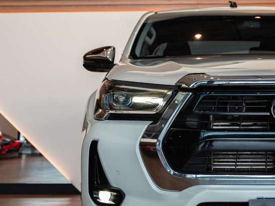 TOYOTA-HILUX-2022