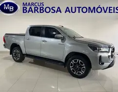 TOYOTA HILUX 2.8 D-4D TURBO DIESEL CD SRX 4X4 AUTOMÁTICO TOYOTA HILUX 2.8 D-4D TURBO DIESEL CD SRX 4X4 AUTOMÁTICO
