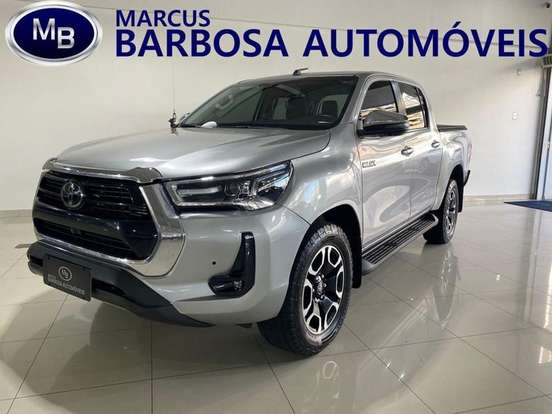 TOYOTA-HILUX-2.8 D-4D TURBO DIESEL CD SRX 4X4 AUTOMÁTICO TOYOTA-HILUX-2022
