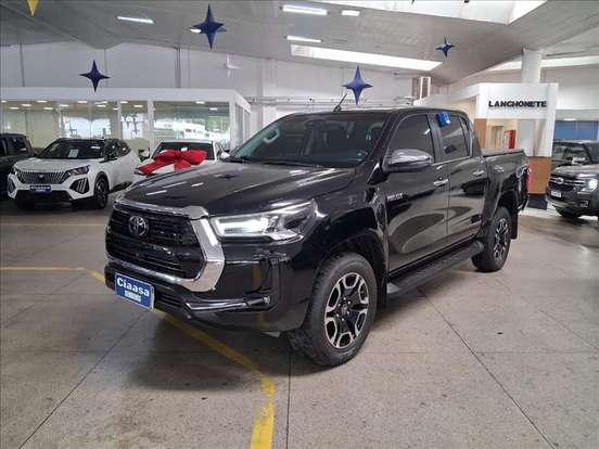 TOYOTA-HILUX-2025