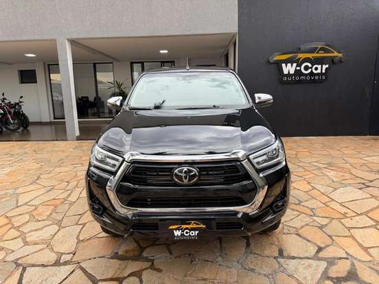 TOYOTA-HILUX-2.8 D-4D TURBO DIESEL CD SRX 4X4 AUTOMÁTICO TOYOTA-HILUX-2021