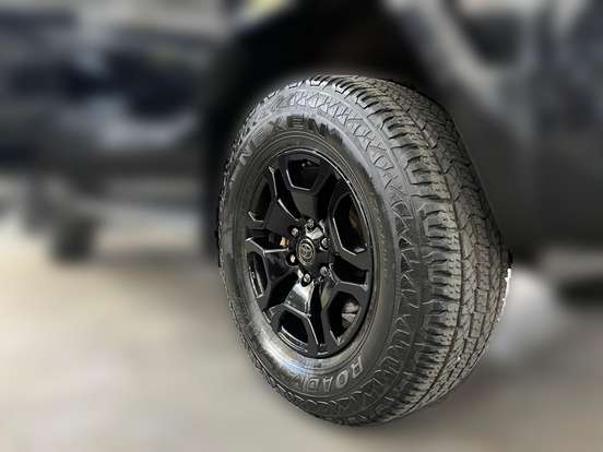 TOYOTA-HILUX-2025