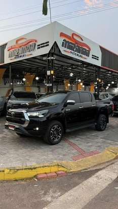 TOYOTA-HILUX-2025