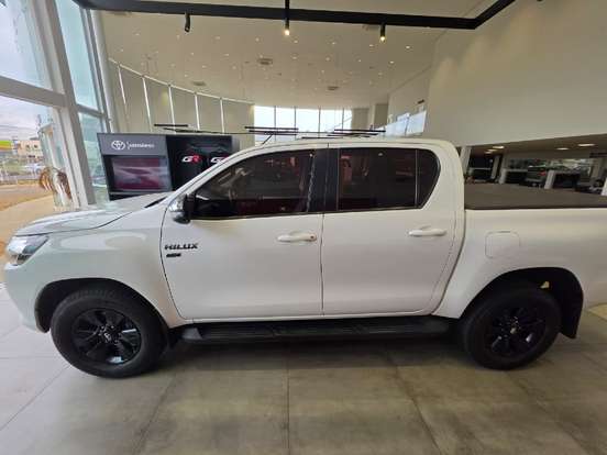 TOYOTA-HILUX-2.8 SRV 4X4 CD 16V DIESEL 4P AUTOMÁTICO TOYOTA-HILUX-2017
