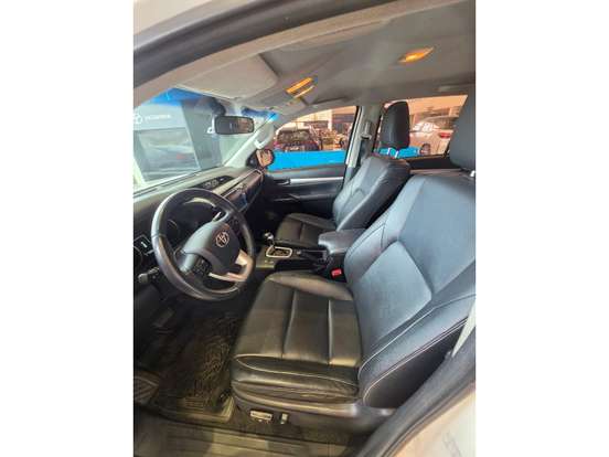 TOYOTA-HILUX-2.8 SRV 4X4 CD 16V DIESEL 4P AUTOMÁTICO TOYOTA-HILUX-2017