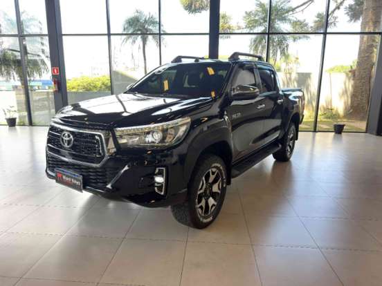 TOYOTA-HILUX-2018