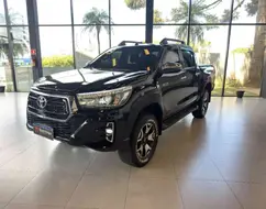 TOYOTA HILUX 2.8 SRX 4X4 CD 16V DIESEL 4P AUTOMÁTICO TOYOTA HILUX 2.8 SRX 4X4 CD 16V DIESEL 4P AUTOMÁTICO