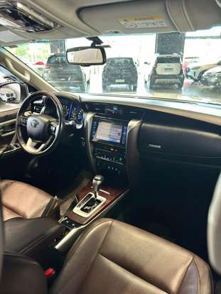 TOYOTA-HILUX-2.8 SRX 4X4 CD 16V DIESEL 4P AUTOMÁTICO TOYOTA-HILUX-2016