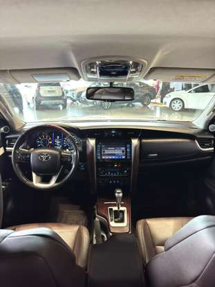 TOYOTA-HILUX-2.8 SRX 4X4 CD 16V DIESEL 4P AUTOMÁTICO TOYOTA-HILUX-2016
