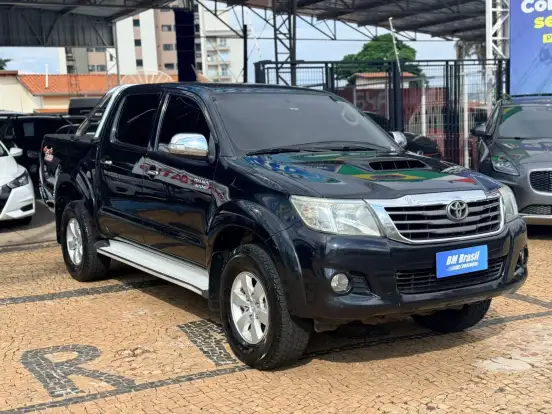 TOYOTA-HILUX-3.0 SRV 4X4 CD 16V TURBO INTERCOOLER DIESEL 4P AUTOMÁTICO TOYOTA-HILUX-2011
