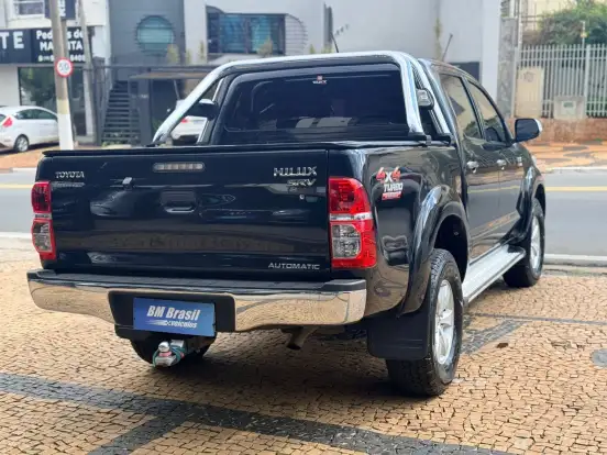 TOYOTA-HILUX-3.0 SRV 4X4 CD 16V TURBO INTERCOOLER DIESEL 4P AUTOMÁTICO TOYOTA-HILUX-2011