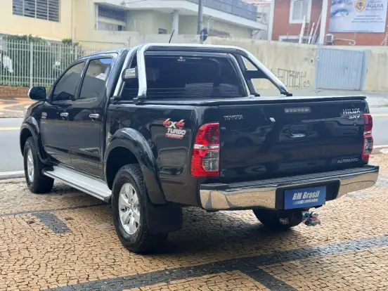 TOYOTA-HILUX-3.0 SRV 4X4 CD 16V TURBO INTERCOOLER DIESEL 4P AUTOMÁTICO TOYOTA-HILUX-2011