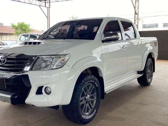 TOYOTA-HILUX-3.0 SRV 4X4 CD 16V TURBO INTERCOOLER DIESEL 4P AUTOMÁTICO TOYOTA-HILUX-2014