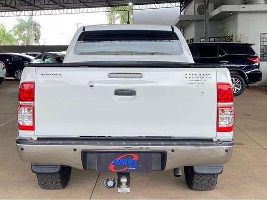 TOYOTA-HILUX-3.0 SRV 4X4 CD 16V TURBO INTERCOOLER DIESEL 4P AUTOMÁTICO TOYOTA-HILUX-2014