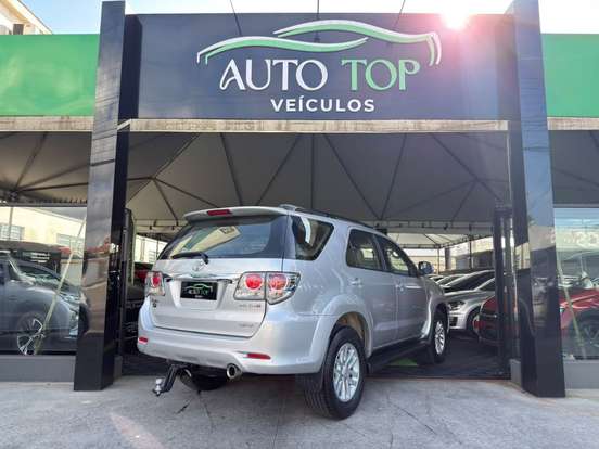 TOYOTA-HILUX-3.0 SRV 4X4 CD 16V TURBO INTERCOOLER DIESEL 4P AUTOMÁTICO TOYOTA-HILUX-2013