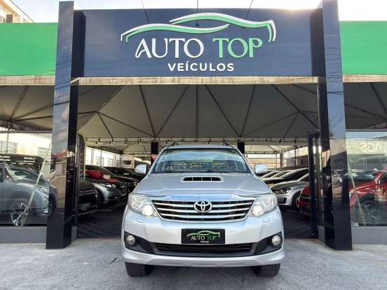 TOYOTA-HILUX-3.0 SRV 4X4 CD 16V TURBO INTERCOOLER DIESEL 4P AUTOMÁTICO TOYOTA-HILUX-2013