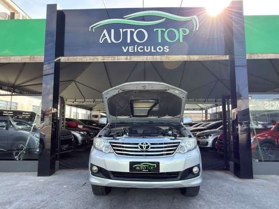 TOYOTA-HILUX-3.0 SRV 4X4 CD 16V TURBO INTERCOOLER DIESEL 4P AUTOMÁTICO TOYOTA-HILUX-2013