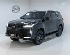 TOYOTA HILUX SW4 2.8 D-4D TURBO DIESEL GR-S 7L 4X4 AUTOMÁTICO TOYOTA HILUX SW4 2.8 D-4D TURBO DIESEL GR-S 7L 4X4 AUTOMÁTICO