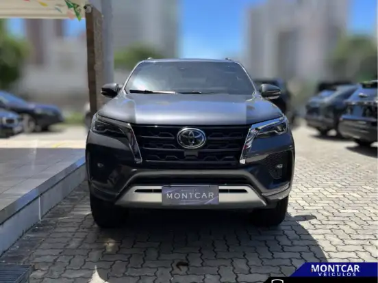 TOYOTA-HILUX SW4-2.8 D-4D TURBO DIESEL SRX 7L 4X4 AUTOMÁTICO TOYOTA-HILUX SW4-2021
