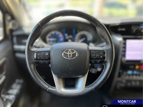 TOYOTA-HILUX SW4-2.8 D-4D TURBO DIESEL SRX 7L 4X4 AUTOMÁTICO TOYOTA-HILUX SW4-2021