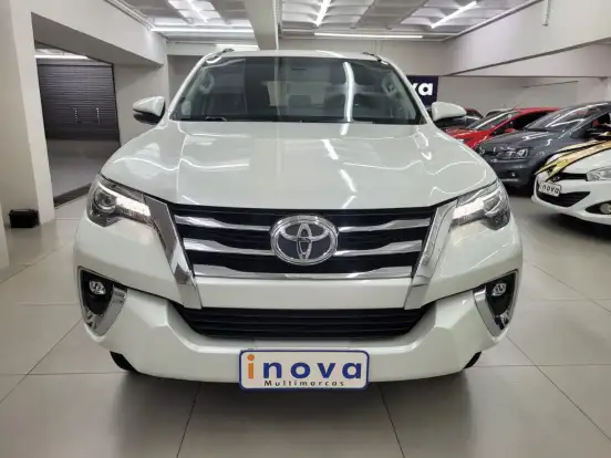 TOYOTA-HILUX SW4-2020