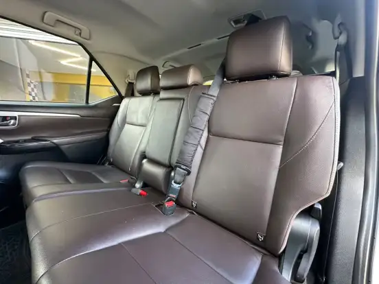 TOYOTA-HILUX SW4-2019