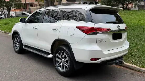 TOYOTA-HILUX SW4-2019