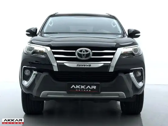TOYOTA-HILUX SW4-2.8 SRX 4X4 7 LUGARES 16V TURBO INTERCOOLER DIESEL 4P AUTOMÁTICO TOYOTA-HILUX SW4-2016