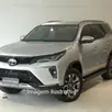 TOYOTA HILUX SW4 2.8 D-4D TURBO DIESEL DIAMOND 7L 4X4 AUTOMÁTICO TOYOTA HILUX SW4 2.8 D-4D TURBO DIESEL DIAMOND 7L 4X4 AUTOMÁTICO