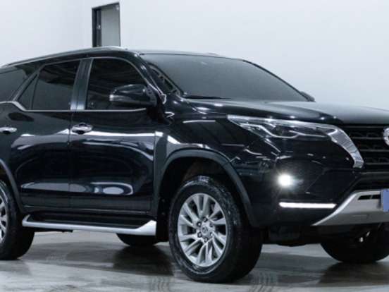 TOYOTA-HILUX SW4-2.8 D-4D TURBO DIESEL SRX 4X4 AUTOMÁTICO TOYOTA-HILUX SW4-2020