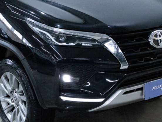 TOYOTA-HILUX SW4-2.8 D-4D TURBO DIESEL SRX 4X4 AUTOMÁTICO TOYOTA-HILUX SW4-2020