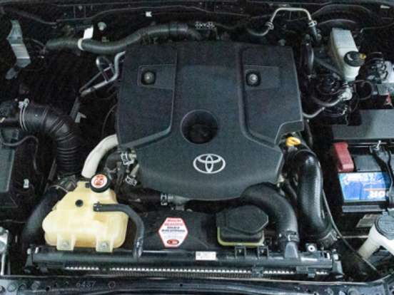 TOYOTA-HILUX SW4-2.8 D-4D TURBO DIESEL SRX 4X4 AUTOMÁTICO TOYOTA-HILUX SW4-2020