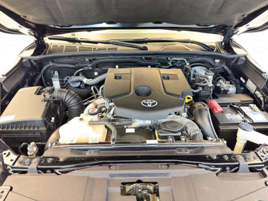TOYOTA-HILUX SW4-2.8 D-4D TURBO DIESEL SRX 4X4 AUTOMÁTICO TOYOTA-HILUX SW4-2023