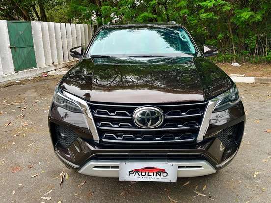 TOYOTA-HILUX SW4-2020