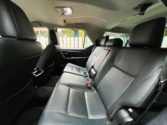TOYOTA-HILUX SW4-2020