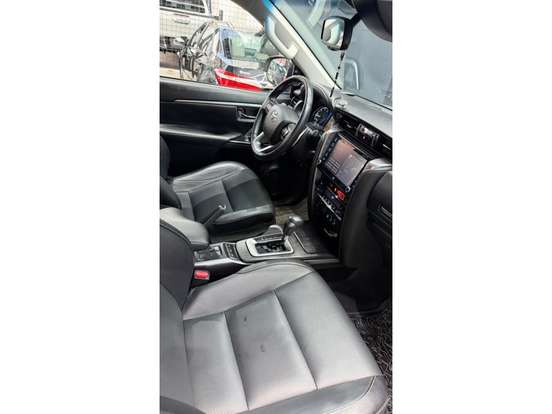 TOYOTA-HILUX SW4-2.8 D-4D TURBO DIESEL SRX 7L 4X4 AUTOMÁTICO TOYOTA-HILUX SW4-2021