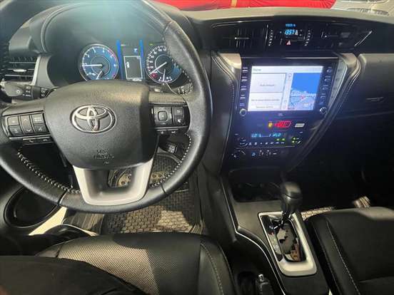 TOYOTA-HILUX SW4-2022