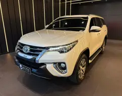 TOYOTA HILUX SW4 2.8 SRX 4X4 16V TURBO INTERCOOLER DIESEL 4P AUTOMÁTICO TOYOTA HILUX SW4 2.8 SRX 4X4 16V TURBO INTERCOOLER DIESEL 4P AUTOMÁTICO