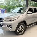 TOYOTA HILUX SW4 2.8 SRX 4X4 7 LUGARES 16V TURBO INTERCOOLER DIESEL 4P AUTOMÁTICO TOYOTA HILUX SW4 2.8 SRX 4X4 7 LUGARES 16V TURBO INTERCOOLER DIESEL 4P AUTOMÁTICO
