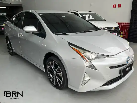 TOYOTA-PRIUS-2016
