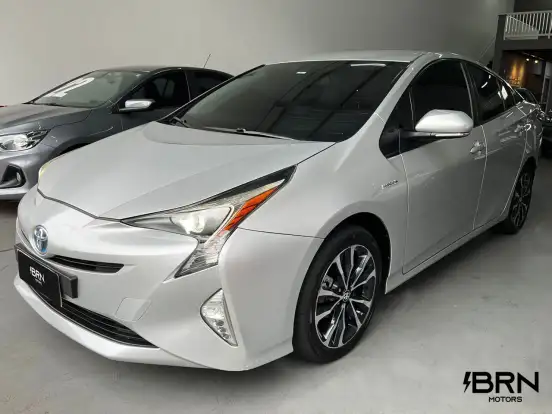 TOYOTA-PRIUS-2016