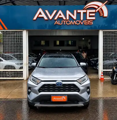 TOYOTA-RAV4-2019