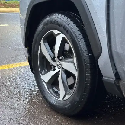 TOYOTA-RAV4-2019
