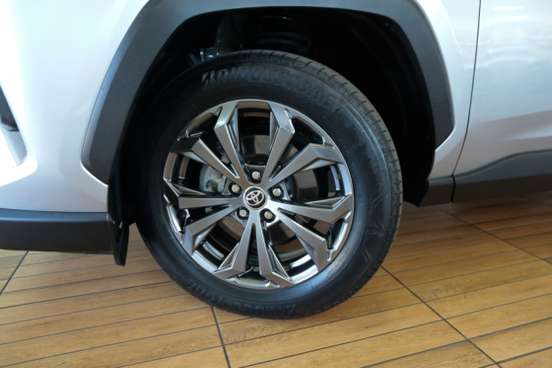 TOYOTA-RAV4-2025