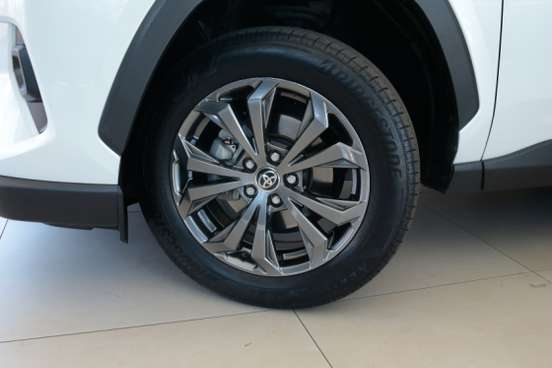 TOYOTA-RAV4-2024