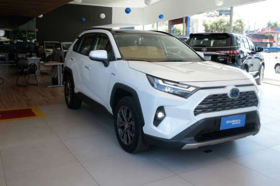 TOYOTA-RAV4-2024