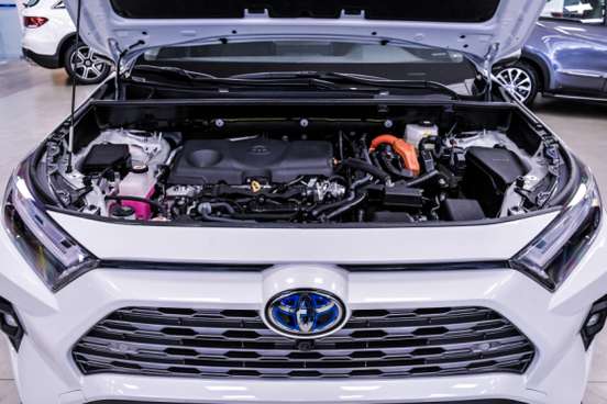 TOYOTA-RAV4-2025